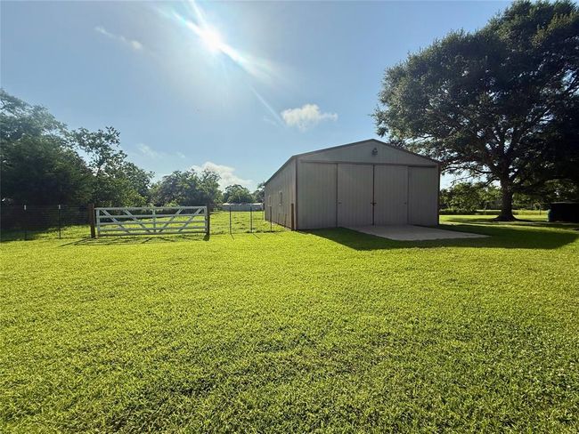3918 County Road 507, House other with 4 bedrooms, 2 bathrooms and 2 parking in Brazoria TX | Image 26