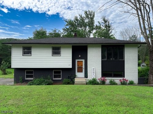 217 Newton Swartswood Rd, Fredon Twp, NJ, 07860-5131 | Card Image