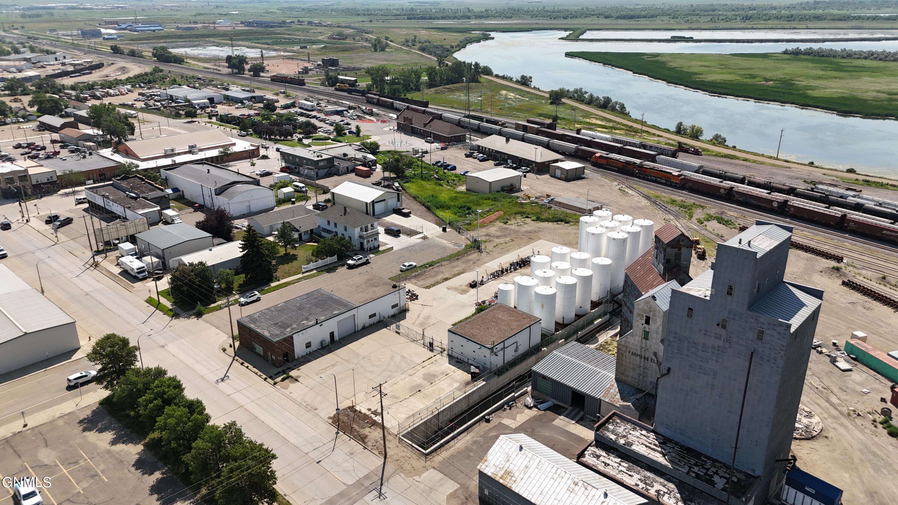 Commercial Sale in Williston 4