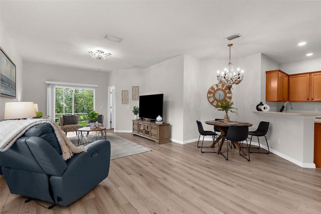 11819 Tempest Harbor Loop, House other with 3 bedrooms, 2 bathrooms and null parking in VENICE FL | Image 5