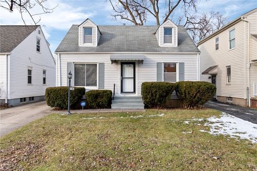 21305 Watson Road, Maple Heights, OH, 44137 | Card Image