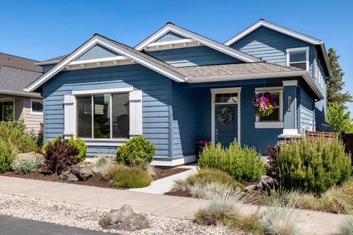 20864 Se Sunniberg Ln, Bend, OR, 97702-3759 | Card Image