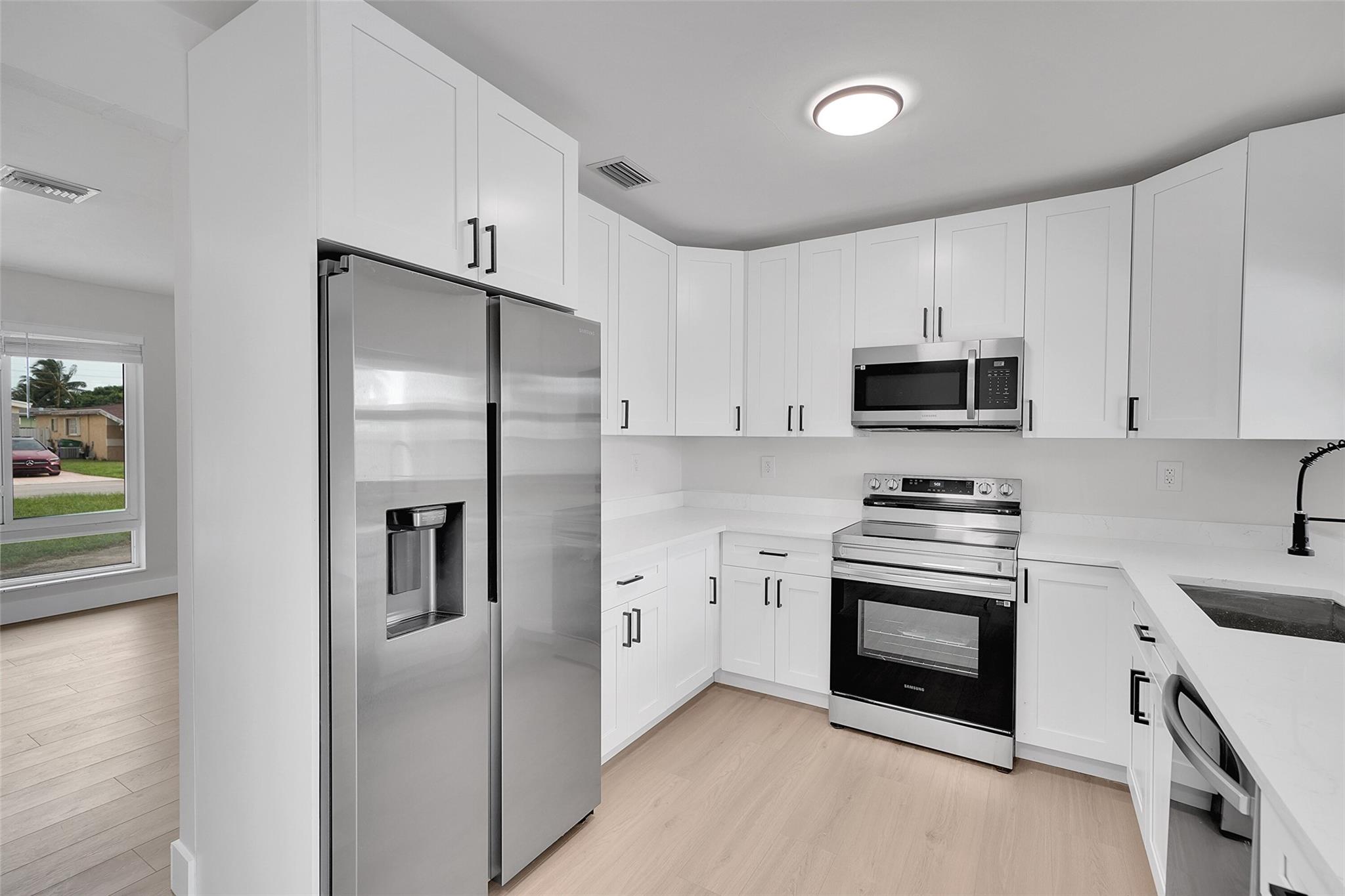 Kismet St, Miramar, FL 33023