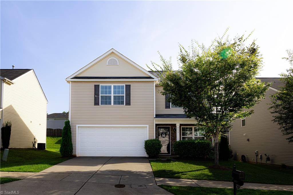 Old Towne Village Cir, Pfafftown, NC 27040