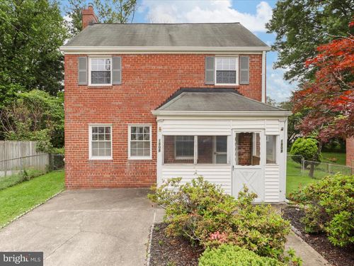 1808 Cody Dr, SILVER SPRING, MD, 20902-4027 | Card Image