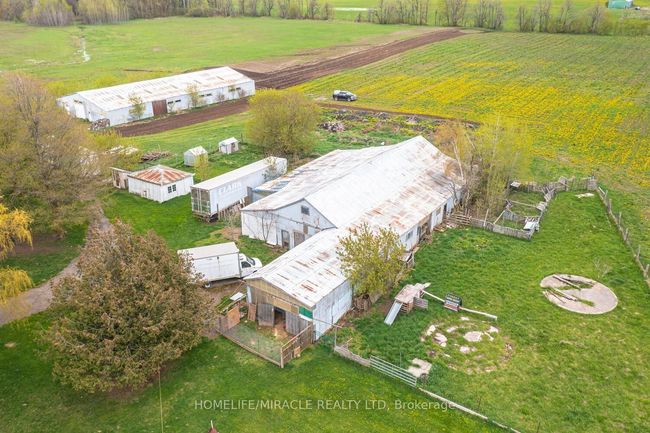 18330 Mountainview Rd, House other with 3 bedrooms, 1 bathrooms and 18 parking in Caledon East ON | Image 7