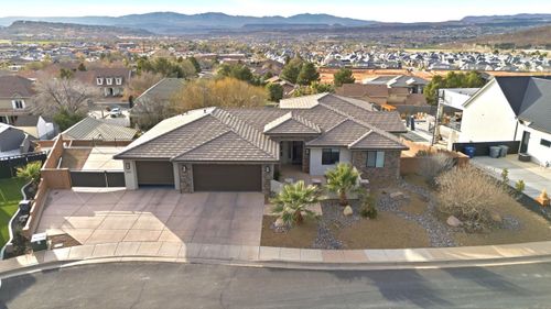 3000 S Majestic Court Dr, Washington, UT, 84780-2934 | Card Image