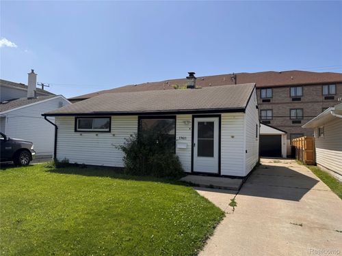17611 Clarann St, Melvindale, MI, 48122-1307 | Card Image