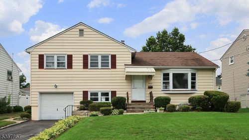 16 Cutler Pl, Clark, NJ, 07066-1713 | Card Image