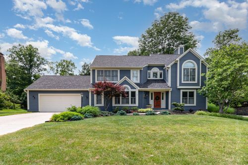 585 Miami Crest Dr, Loveland, OH, 45140-8064 | Card Image