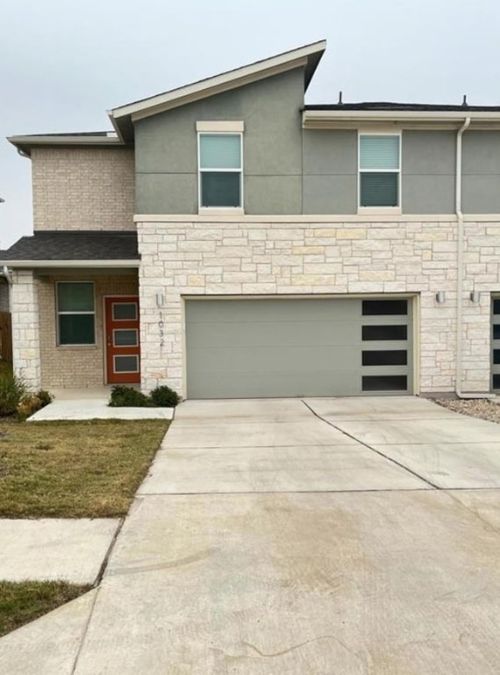 1032 Winnsboro Loop, Round Rock, TX, 78664-3312 | Card Image