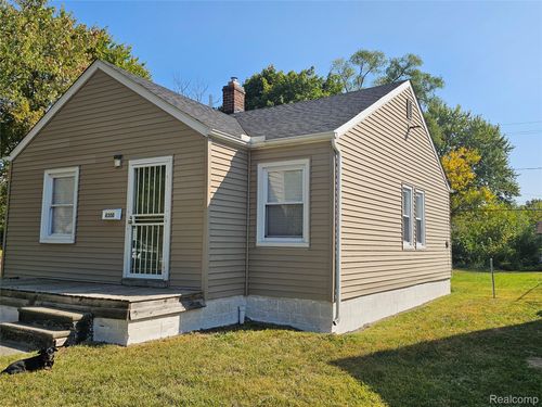 8300 Minock St, Detroit, MI, 48228-3076 | Card Image