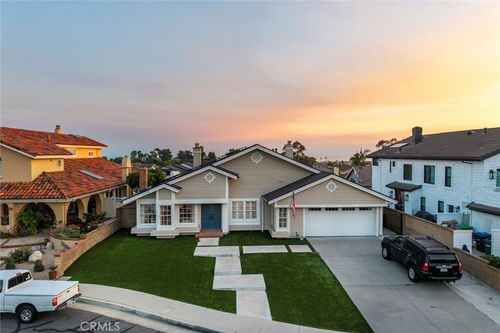 405 Calle Macho, San Clemente, CA, 92673 | Card Image