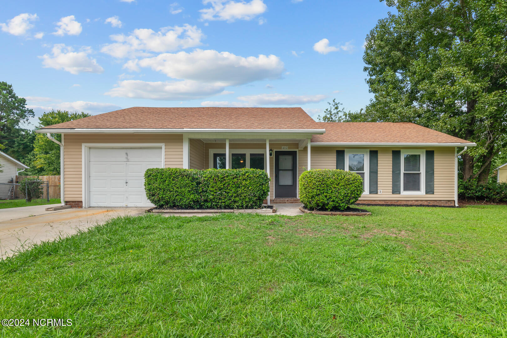 Sharon Way, Jacksonville, NC 28546