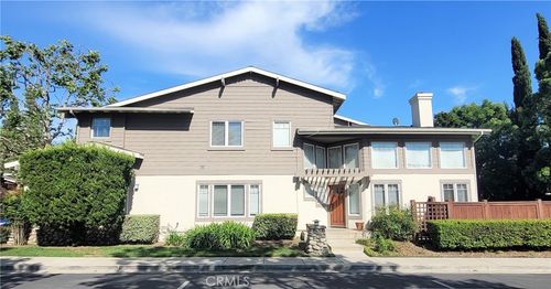 2764 Heritage Dr, Pasadena, CA, 91107-5913 | Card Image