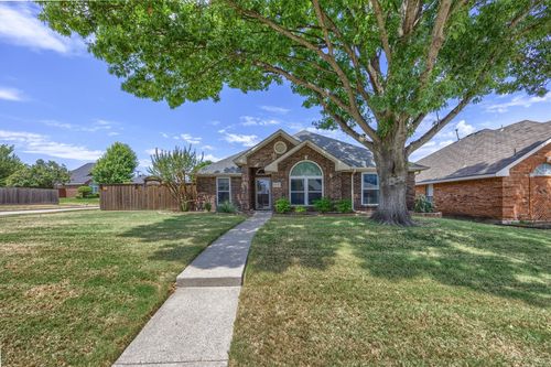 10714 Huntington Rd, Frisco, TX, 75035-3930 | Card Image