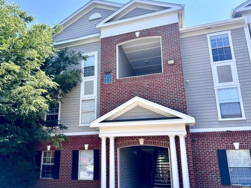 201-195 Yellowstone Dr, CHARLOTTESVILLE, VA, 22903-8121 | Card Image