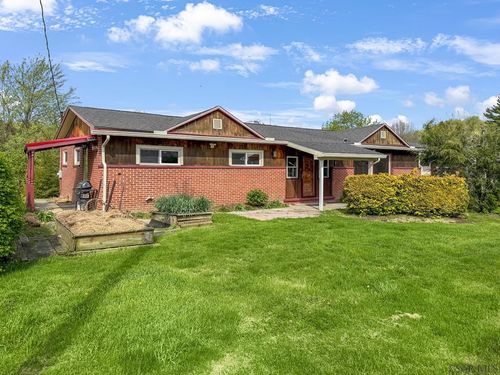 389 Ridgeview Lane, Johnstown, PA, 15909 | Card Image