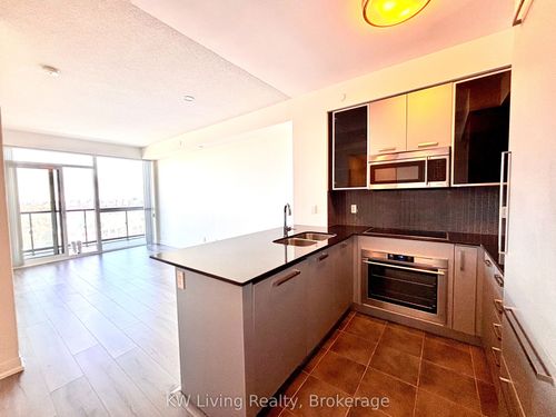 2710-5168 Yonge St, North York, ON, M2N0G1 | Card Image