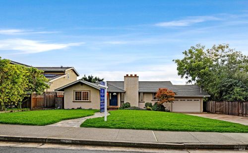 650 W J St, Benicia, CA, 94510-3047 | Card Image