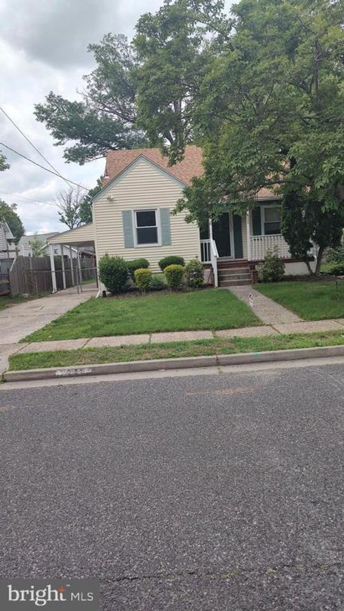 225 4th Ave, MOUNT EPHRAIM, NJ, 08059-1106 | Card Image
