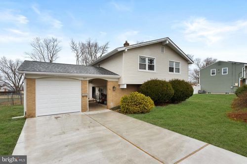 707 Parry Blvd, CINNAMINSON, NJ, 08077-3938 | Card Image