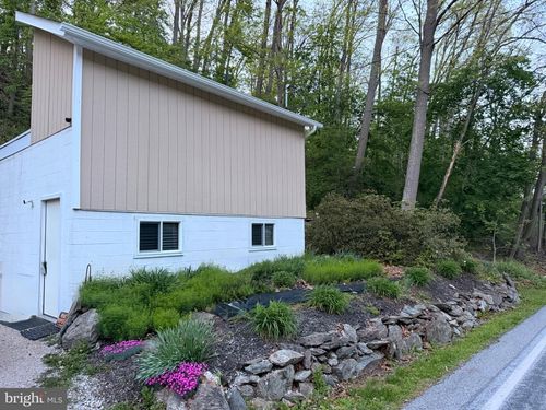 4312 Fissels Church Rd, GLEN ROCK, PA, 17327-8758 | Card Image