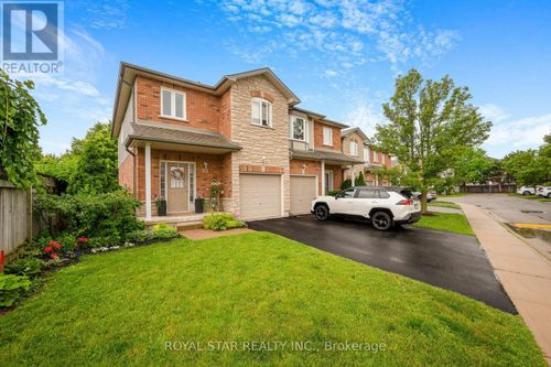 24-2229 Walkers Line, Burlington (Headon), ON, L7M4X4 | Card Image