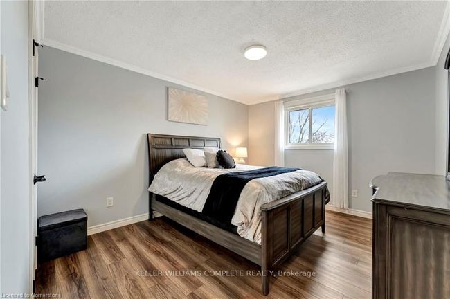 16 Settlers Dr, House other with 3 bedrooms, 2 bathrooms and 4 parking in Kitchener ON | Image 18