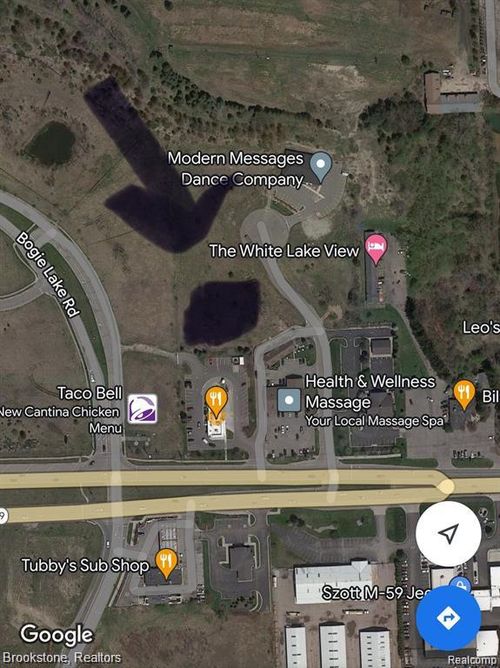 909 Nordic Dr, White Lake, MI, 48383-2437 | Card Image