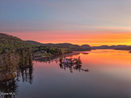 354 Palisades Rd, Brant Lake, NY, 12815-2404 | Card Image