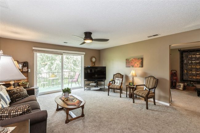 APT-217 - 2135 1 St Ave Se, Condo with 2 bedrooms, 2 bathrooms and null parking in Cedar Rapids IA | Image 5