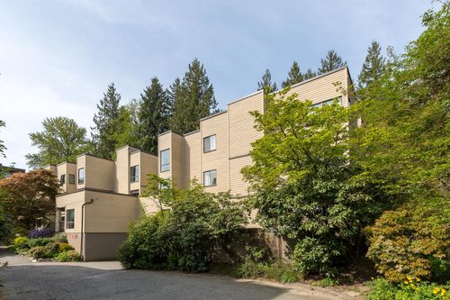 212-3275 Mountain Highway, North Vancouver, BC, V7K2H4 | Card Image