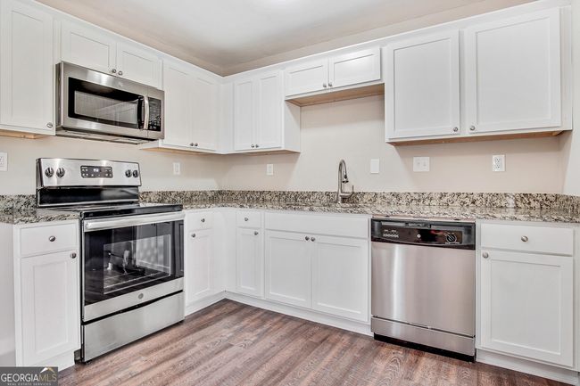 4205 Whittier Ct, House other with 3 bedrooms, 2 bathrooms and 1 parking in Decatur GA | Image 5
