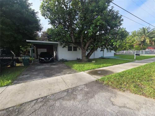 2990 Nw 55th St, Miami, FL, 33142-2836 | Card Image
