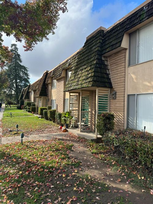 3109 N Thorne Ave, Fresno, CA, 93704-5200 | Card Image