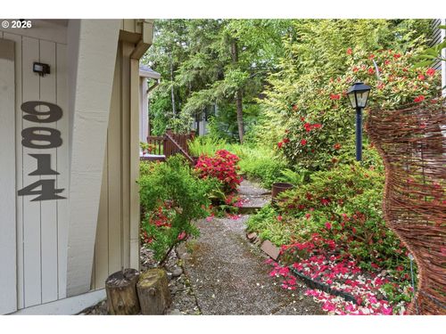 9814 Sw Quail Post Rd, Portland, OR, 97219-6365 | Card Image