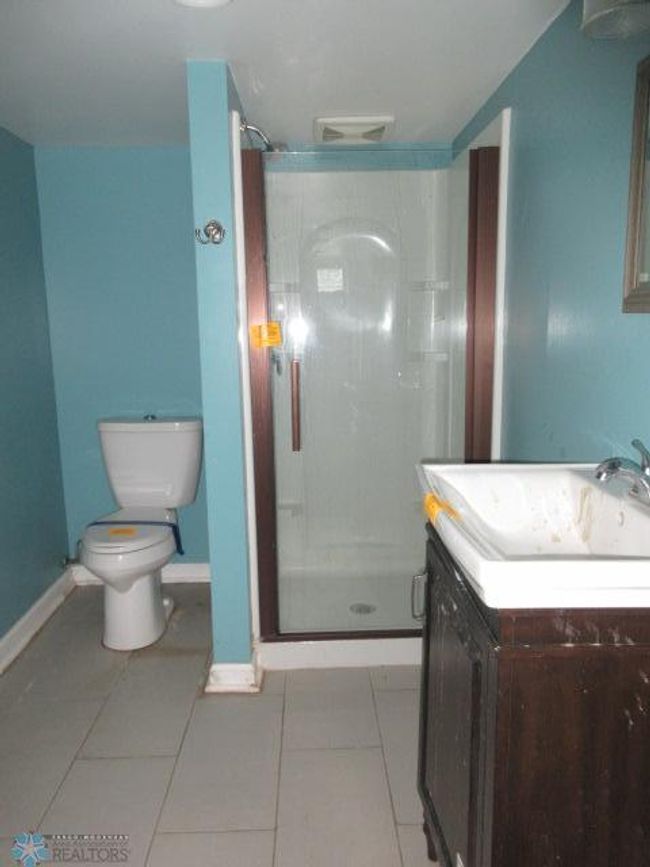 Basement Bathroom | Image 23