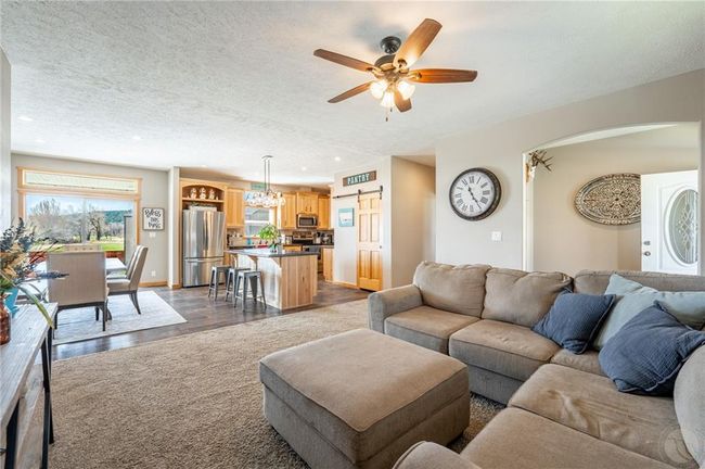 1019 E 3 Rd Ave S, House other with 4 bedrooms, 2 bathrooms and null parking in Columbus MT | Image 4