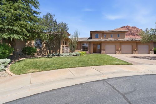 39 N 150 W, Ivins, UT, 84738-6379 | Card Image