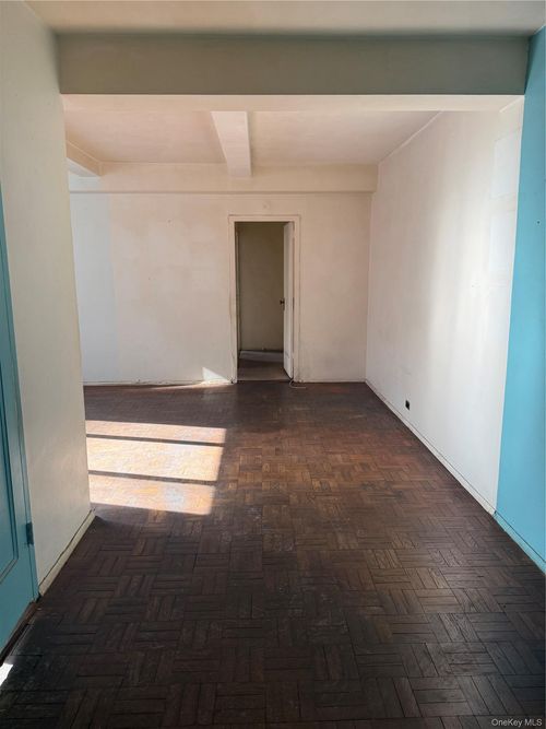 apt-3d-1596 Unionport Rd, Bronx, NY, 10462-6072 | Card Image
