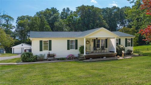 3805 Greengold Dr, Zanesville, OH, 43701-0906 | Card Image
