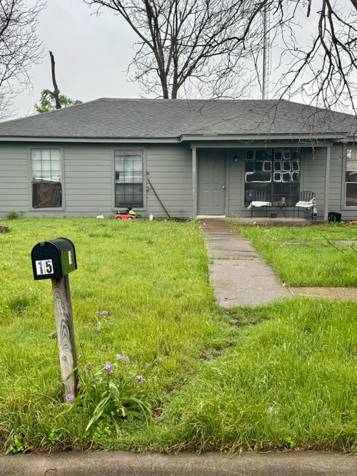 15 S 19th St, Temple, TX, 76504-4104 | Card Image