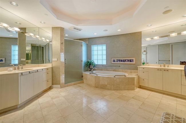 APT-801 - 990 Blvd Of The Arts, Condo with 3 bedrooms, 4 bathrooms and null parking in Sarasota FL | Image 19