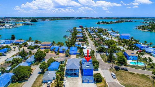 14500 N Bayshore Dr, Madeira Beach, FL, 33708-2136 | Card Image