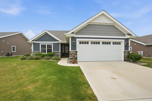 8460 Larkspur Ter, Saint John, IN, 46373-0627 | Card Image