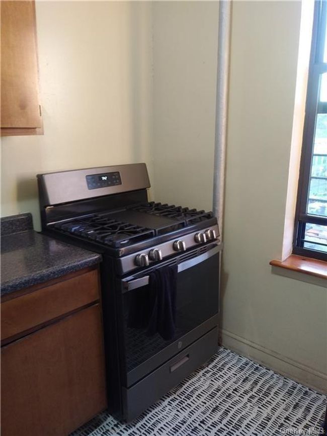 APT-1D - 1160 Colgate Ave, Home with 2 bedrooms, 1 bathrooms and null parking in Bronx NY | Image 7