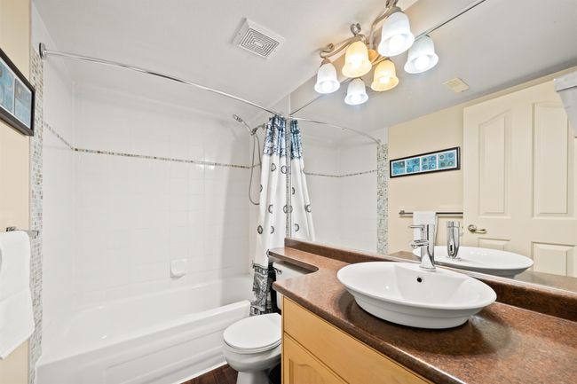 3302 Robson Dr, House other with 5 bedrooms, 3 bathrooms and 6 parking in Coquitlam BC | Image 17