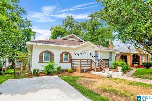 1033 Graymont Ave W, Birmingham, AL, 35204-3927 | Card Image