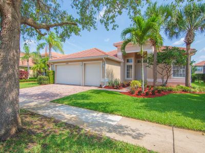 2390 Lake Ibis Lane Sw, House other with 4 bedrooms, 3 bathrooms and null parking in Vero Beach FL | Image 1